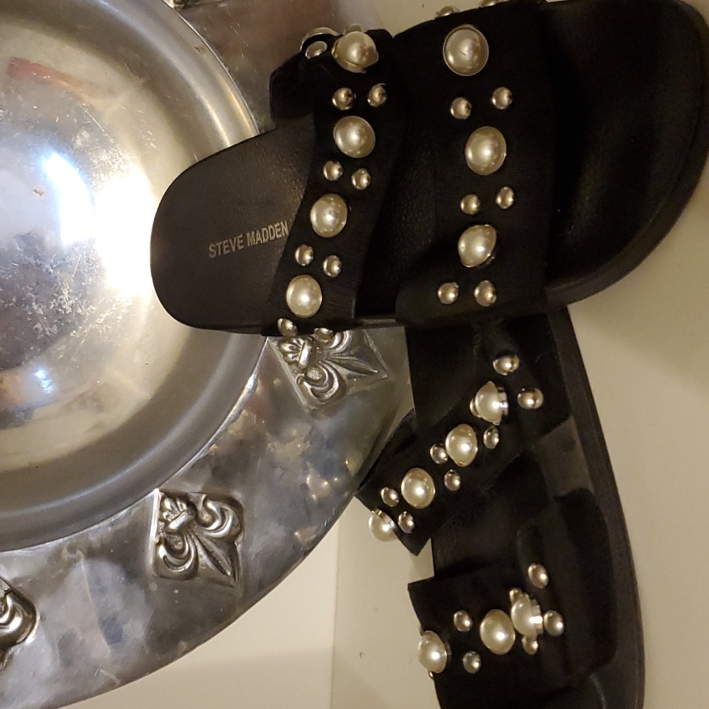 NWOB Steve Madden studded slip in sandals slides